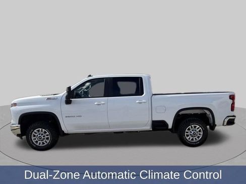 Used 2024 Chevrolet Silverado 2500 LT w/ Convenience Package AWD/4WD image 5