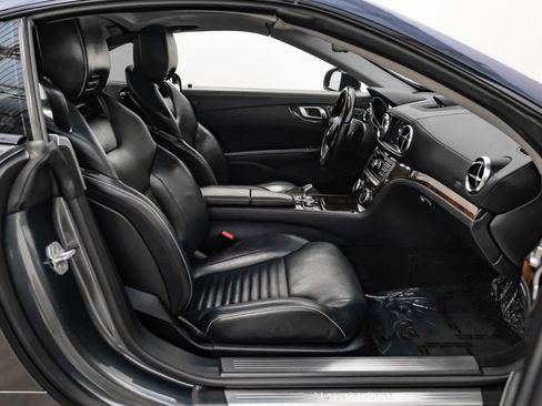 Used 2014 Mercedes-Benz SL 550 image 19