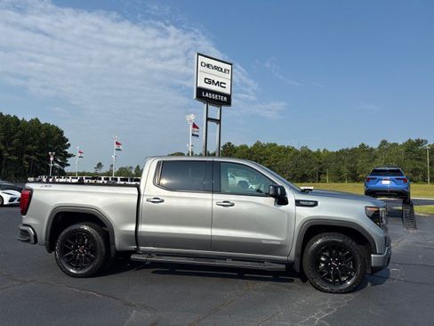 Used 2024 GMC Sierra 1500 Elevation w/ Elevation Premium Package AWD/4WD image 2