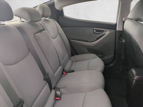 Used 2013 Hyundai Elantra GLS w/ Preferred Pkg FWD image 19