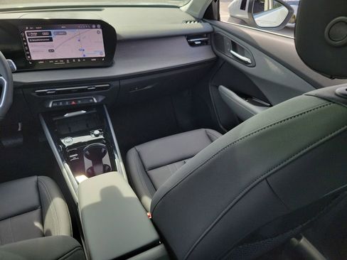New 2026 Audi Q3 quattro 2.0T AWD/4WD image 24