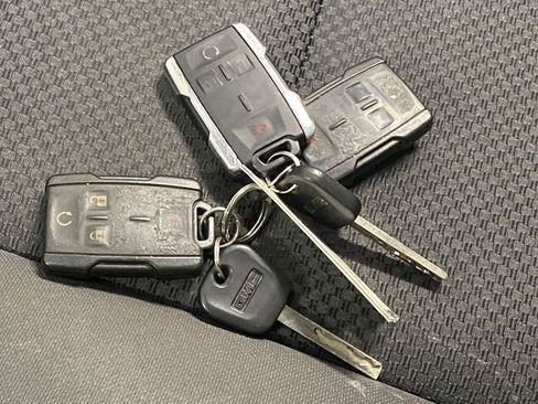 Used 2016 GMC Sierra 1500 SLE w/ SLE Value Package image 29