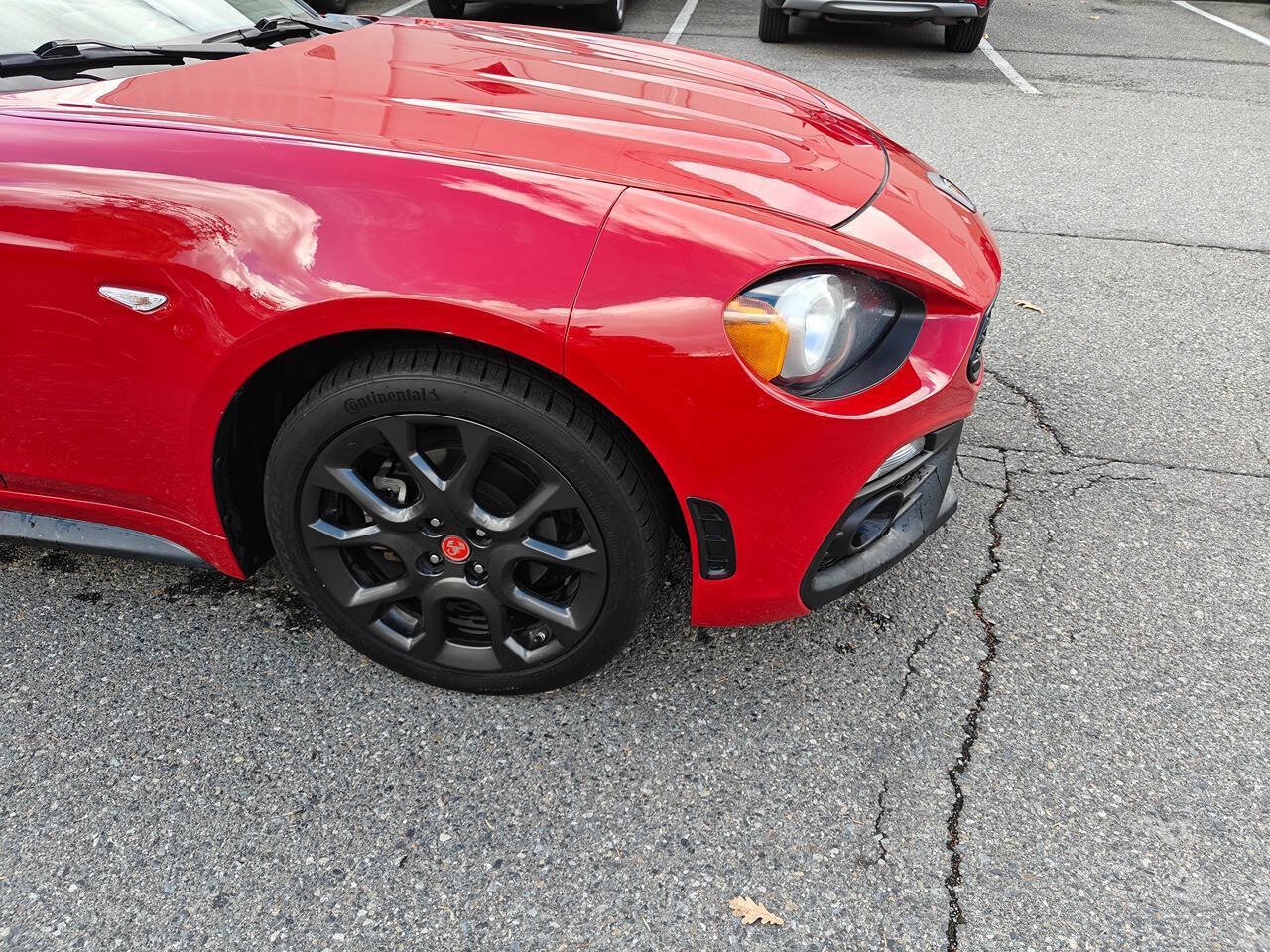 Used 2018 FIAT 124 Spider Abarth w/ Convenience Group RWD image 7