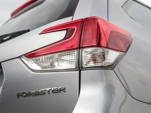 Used 2020 Subaru Forester AWD/4WD image 24