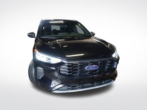 Used 2024 Ford Escape ST-Line w/ Tech Pack #1 AWD/4WD image 12