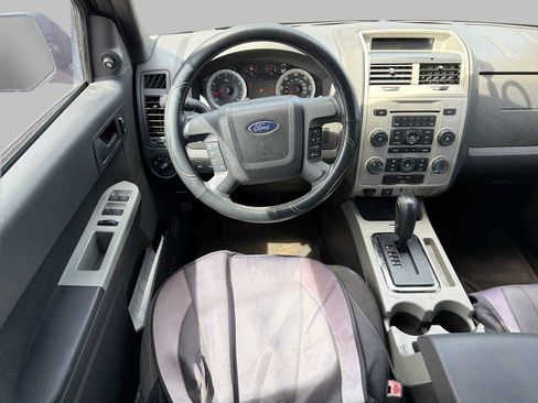 Used 2010 Ford Escape XLT image 12