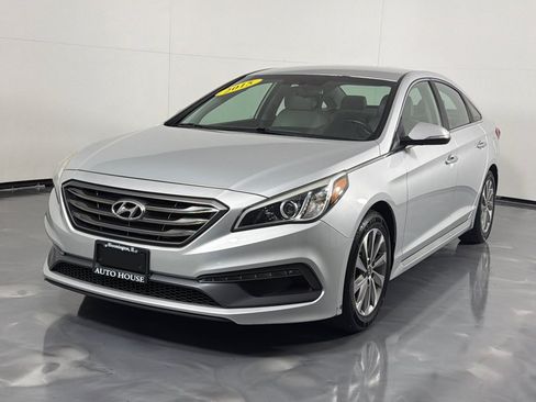 Used 2015 Hyundai Sonata Sport w/ Option Group 03 FWD image 9