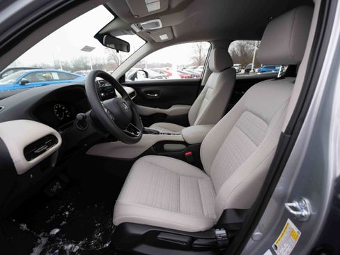 New 2026 Honda HR-V LX image 9