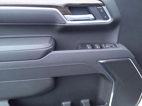 New 2025 Chevrolet Silverado 1500 LT w/ Z71 Off-Road Package image 9