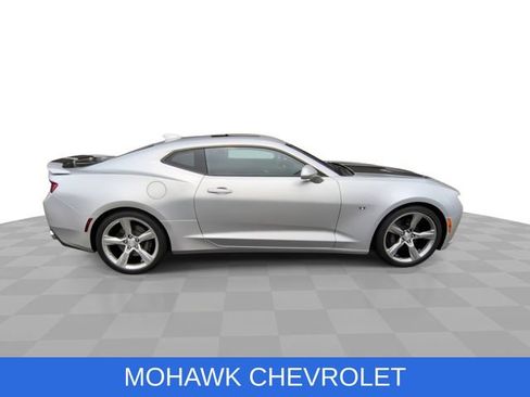 Certified 2017 Chevrolet Camaro SS RWD image 9
