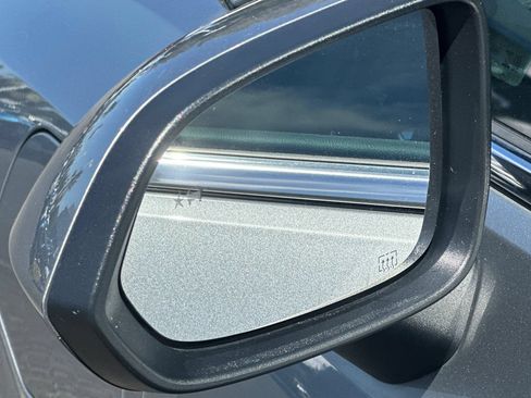 Used 2024 Chevrolet Equinox EV LT FWD image 49