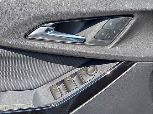 New 2026 Chevrolet Equinox RS w/ Convenience Package III FWD image 15