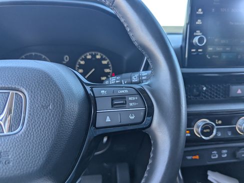 Used 2025 Honda CR-V EX-L image 32