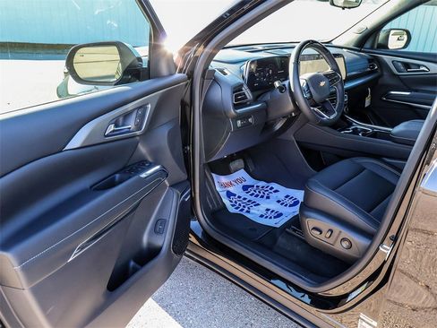 Used 2026 Chevrolet Traverse LT w/ Enhanced Driving Package image 28