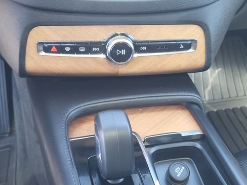 Certified 2023 Volvo XC90 B6 Plus w/ Protection Package AWD/4WD image 20