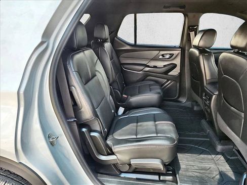 Certified 2023 Chevrolet Traverse RS w/ LPO, Floor Liner Package AWD/4WD image 21