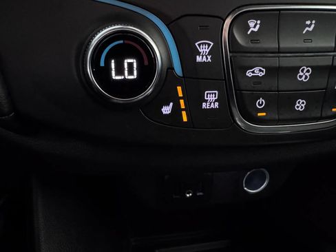 Certified 2023 Chevrolet Traverse LT AWD/4WD image 23