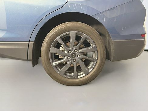 Used 2024 Chevrolet Equinox RS AWD/4WD image 30