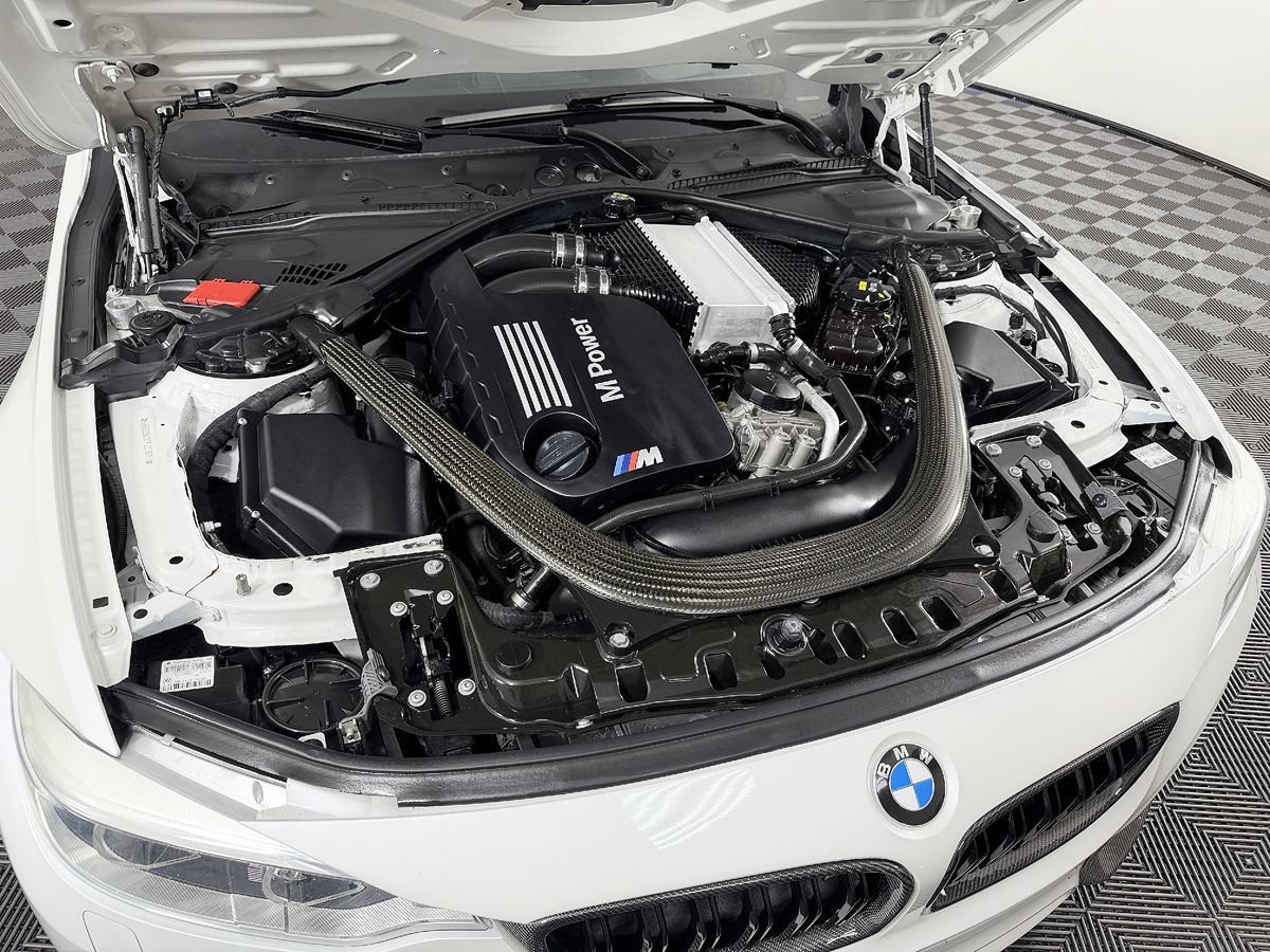 Used 2015 BMW M3 w/ Executive Package RWD image 27