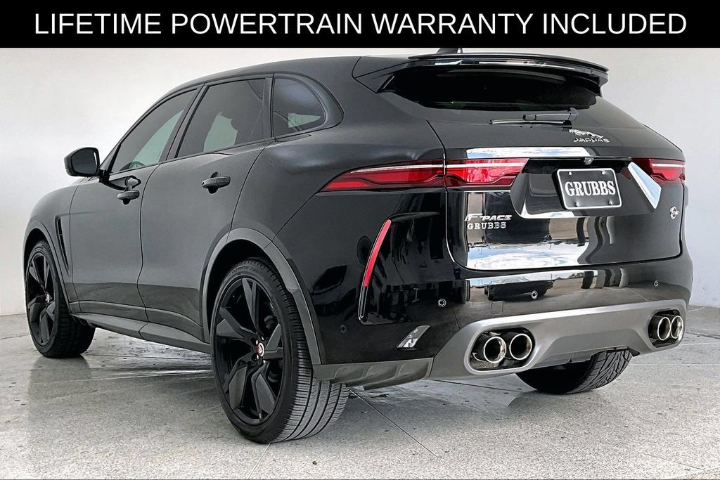 Used 2022 Jaguar F-PACE SVR AWD/4WD image 15