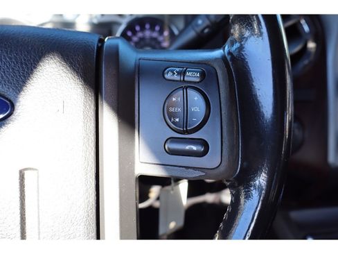 Used 2014 Ford F250 Lariat w/ Chrome Package image 22