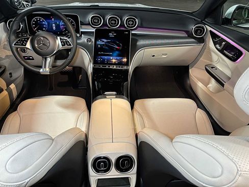 Used 2025 Mercedes-Benz C 300 4MATIC Sedan image 42