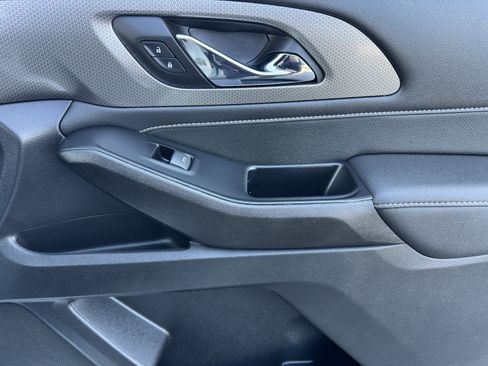 Certified 2023 Chevrolet Traverse Premier w/ LPO, Floor Liner Package image 25