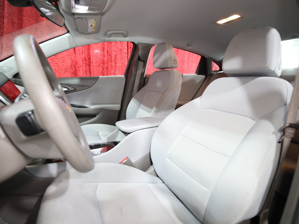 Used 2021 Chevrolet Malibu LT FWD image 13