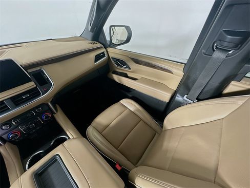 Used 2023 Chevrolet Tahoe Premier image 11