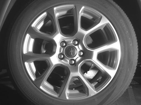 Used 2025 Jeep Compass Limited image 14