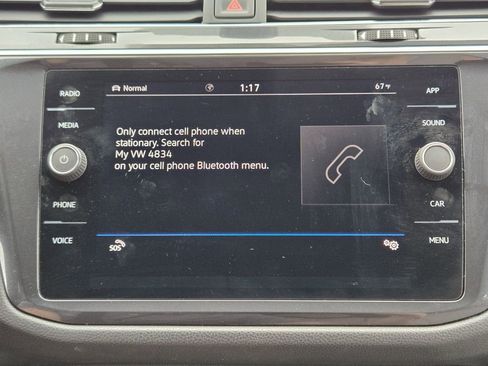 Used 2021 Volkswagen Tiguan SE R-Line image 22