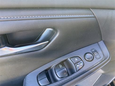 Used 2022 Nissan Sentra SV w/ All-Weather Package image 12