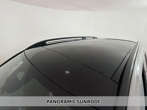 Used 2024 Mercedes-Benz GLE 450 4MATIC image 4