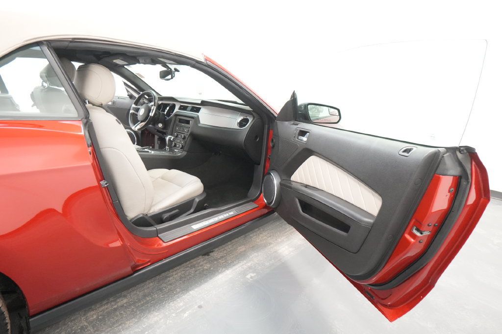 Used 2012 Ford Mustang Premium RWD image 22