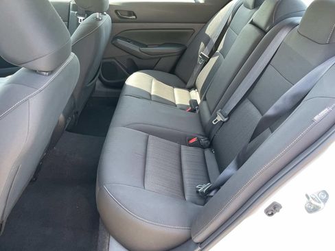 Used 2025 Nissan Altima 2.5 SV FWD image 20