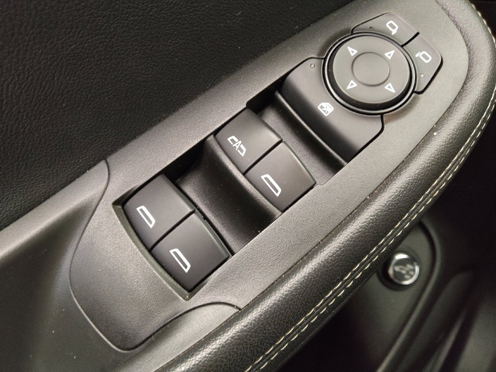 Used 2020 Buick Encore GX Essence w/ Advanced Technology Package FWD image 27