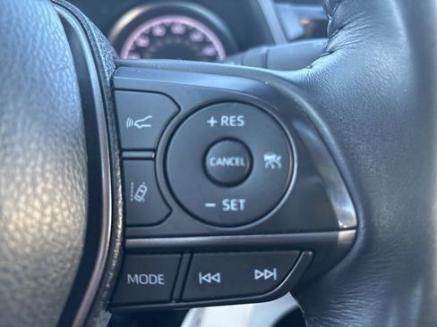 Used 2023 Toyota Camry SE image 16