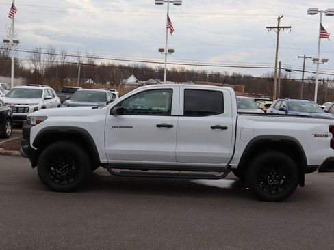 New 2024 Chevrolet Colorado Trail Boss w/ LPO, Dark Essentials Package image 20