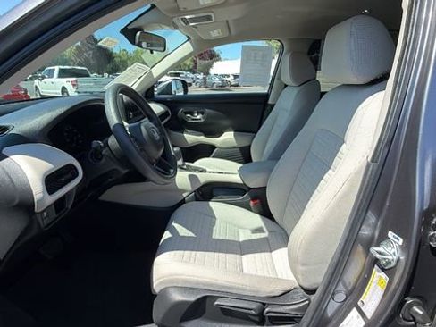 Used 2023 Honda HR-V LX image 32