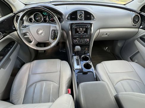 Used 2017 Buick Enclave Leather image 24