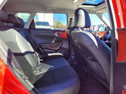 Used 2024 Kia Soul GT-Line w/ GT-Line Technology Package image 13