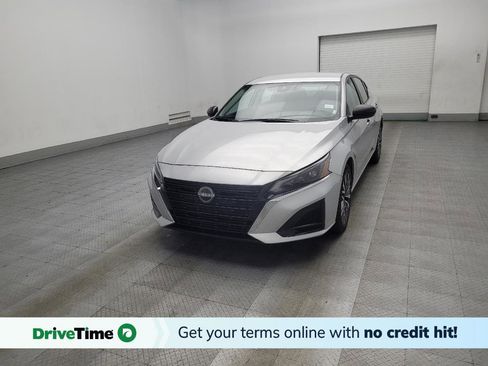 Used 2024 Nissan Altima 2.5 SV image 1
