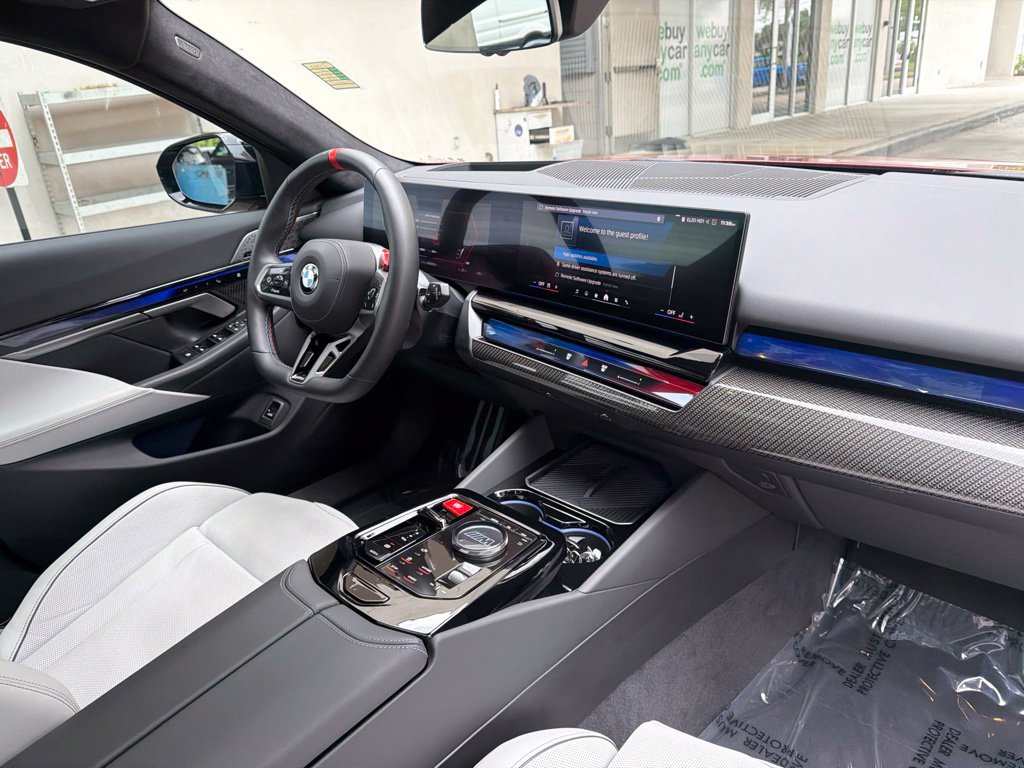 Used 2025 BMW M5 Touring AWD/4WD image 29
