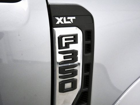 Used 2023 Ford F350 XLT image 10