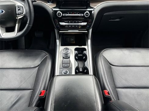 Certified 2023 Ford Explorer Limited w/ Equipment Group 301A image 19