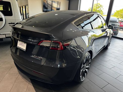 Used 2024 Tesla Model Y Performance AWD/4WD image 5