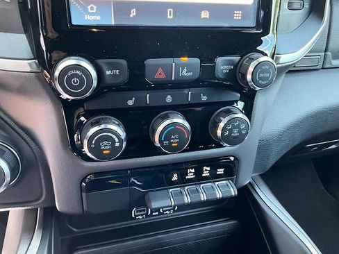 New 2026 RAM 1500 4x4 Crew Cab image 23