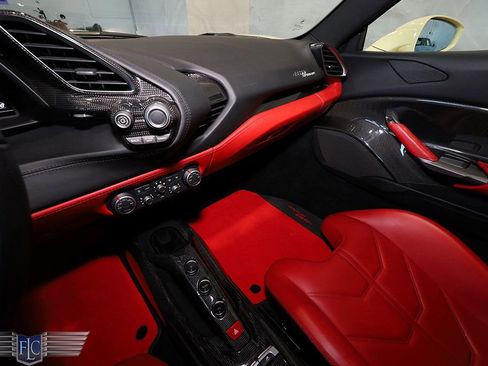 Used 2018 Ferrari 488 Spider image 26