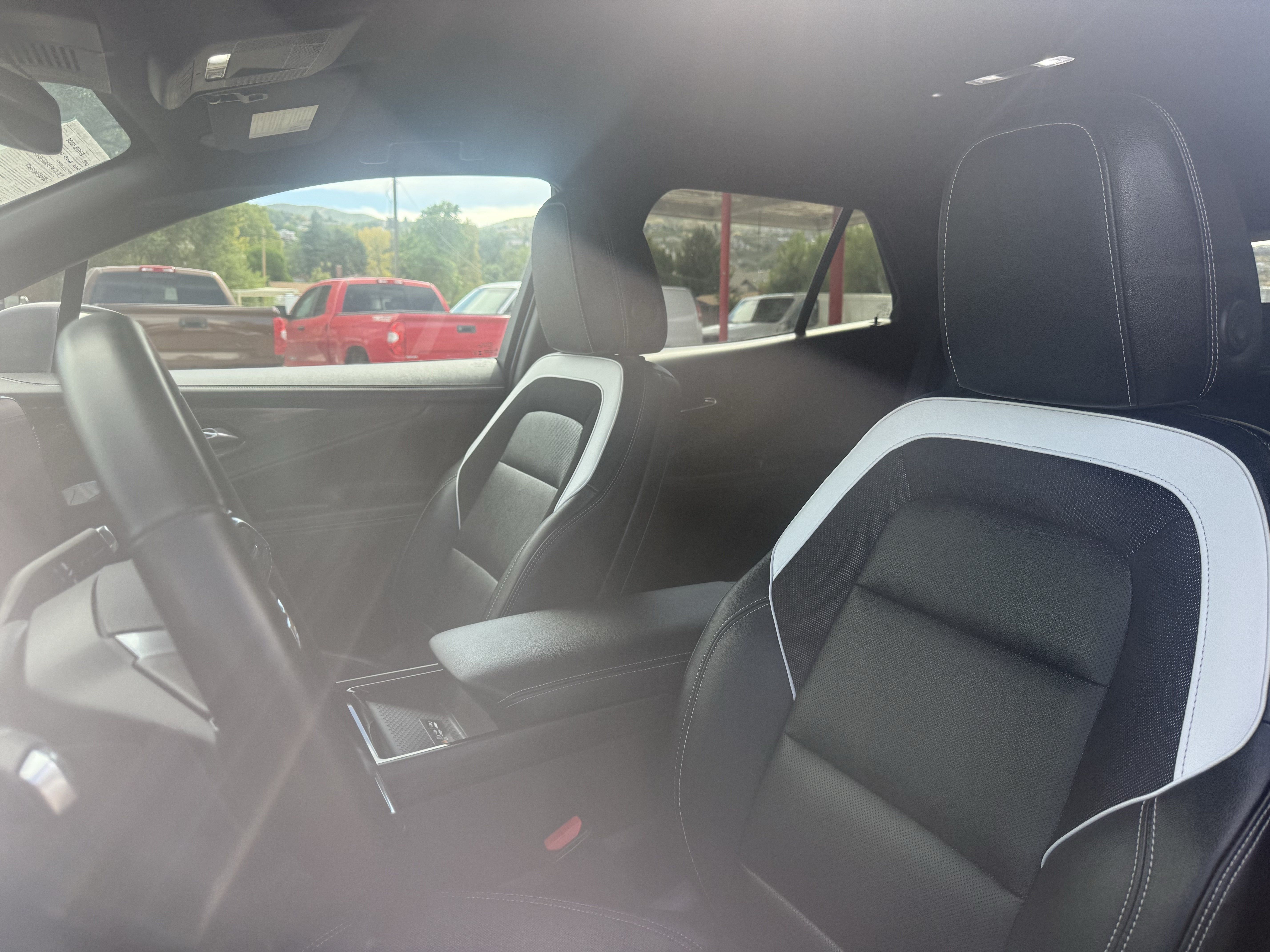 Used 2024 Chevrolet Blazer EV LT AWD/4WD image 17