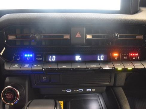 Used 2025 Toyota Land Cruiser w/ Premium Package AWD/4WD image 28